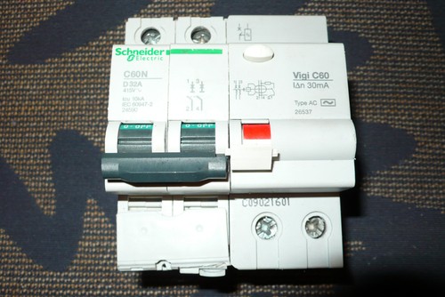 Disjoncteur differentiel - disjoncteur,
