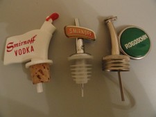 Anciens becs verseurs publicitaires bistrot Vodka