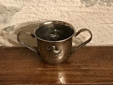 Gobelet enfantin avec anses, en inox