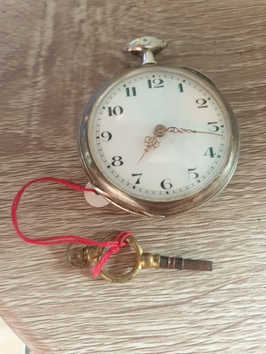 Montre gousset en argent - À,