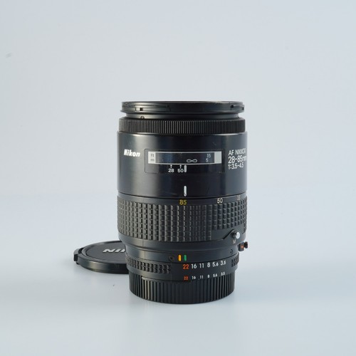 Bon objectif zoom nikon - bon,