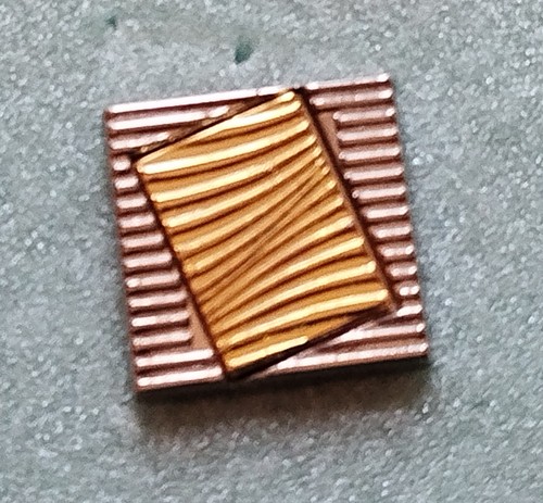 Beau pin doré argenté ab - doré,
