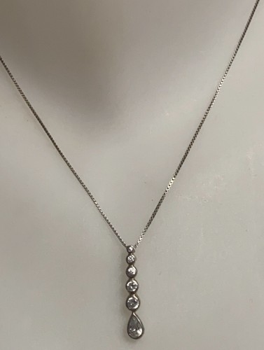 Superbe collier pendentif