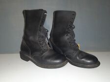 Paire de Rangers Armée Française en cuir noir - Taille 39 - Datée 1989