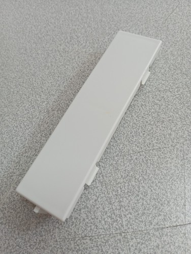 7424282 cache plastique clip - cache,