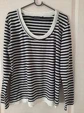 t'shirt taille 42/44 Coming Up