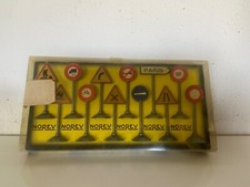 NOREV PLASTIQUE ANCIENNE