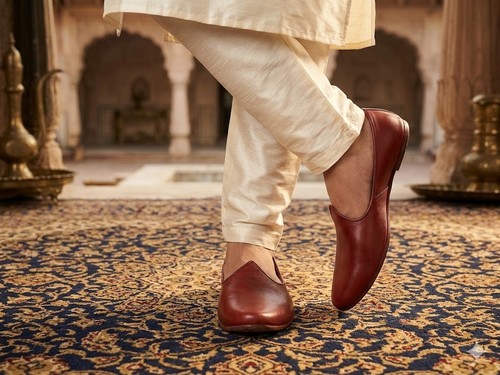 Chaussures indiennes hommes