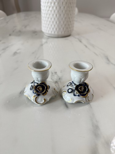 Paire bougeoirs porcelaine - paire,