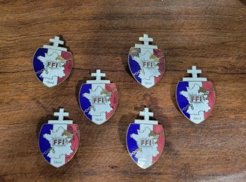 Lot insignes des - lot,