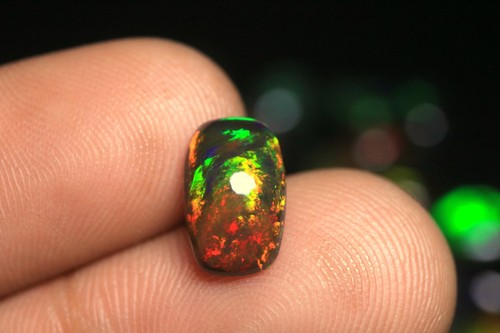 Cabochon opale noire - , de