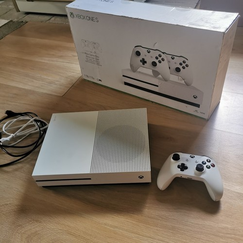 Xbox one avec boîte - xbox,