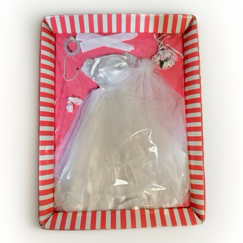 Robe vêtement vintage barbie - vêtement,