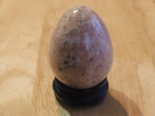 Œuf en pierre quartz Rose