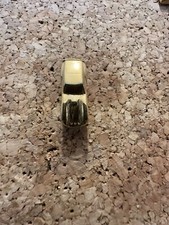 PIN’S FERRARI 250 GTO PLAQUE OR