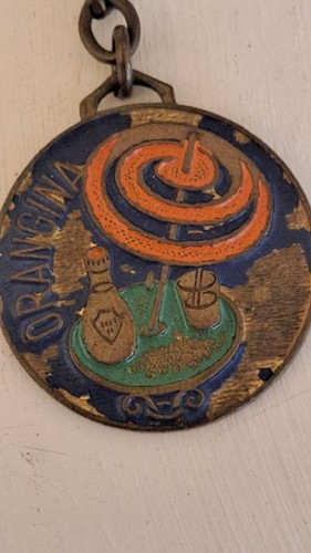 Tres rare porte - clé, orangina