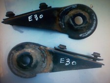 2 entretoises completes