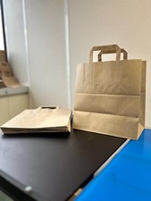 250 SACS  Sac en papier kraft à poignées plates et à fond large, brun 28x17x29cm