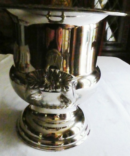 Beau seau champagne metal - a,