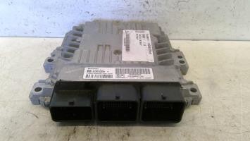 Calculateur moteur peugeot - calculateur,