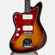 (Fender Japan) Guitare