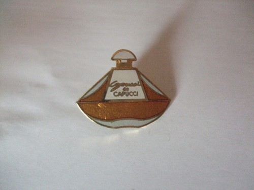 Pins parfum capucci - ,