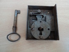 Petite Serrure de porte ancienne avec entrée de serrure,XVIII°.Fer forgé