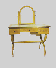 coiffeuse en bois jaune style empire  piètements  à entretoise . XX siècle .