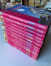 LOT 12 livres Witch parmi les