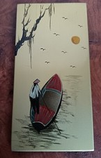 Vintage: joli petit tableau laqué décor asiatique   C79