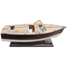 Maquette de bateau de sport en
