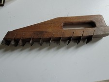 Ancien outil  Tailleur de Pierre  LE CHEMIN DE FER A ONGLET OU DOUBLE