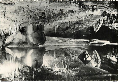 Carte postale lacave - 46,