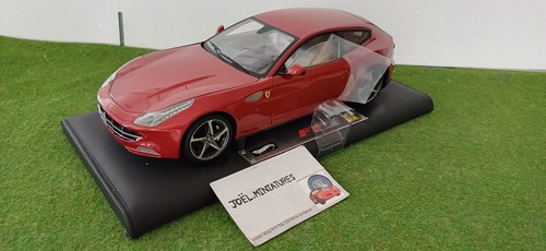 Ferrari rouge super - rouge,