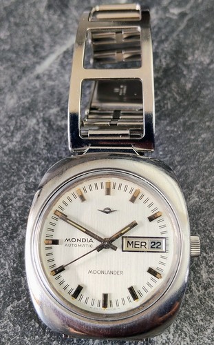 Montre mondia moonlander - montre,
