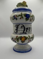 Pot d'apothicaire en faïence