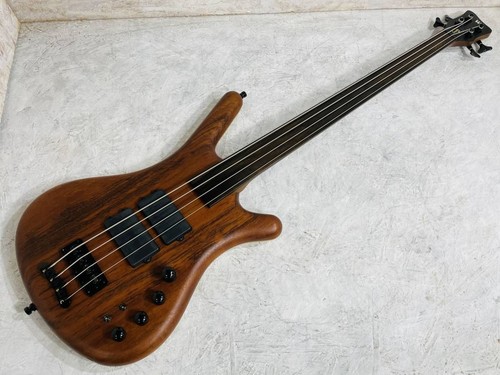 Guitare basse électrique