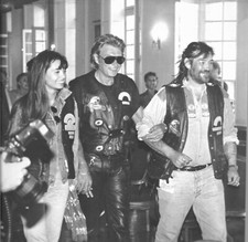 Johnny Hallyday / Adeline Blondieau  "  Photo Les Harley du cœur  "