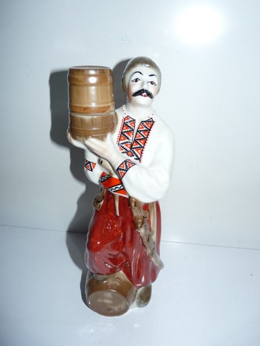 Ancienne bouteille vodka vide - ancienne,