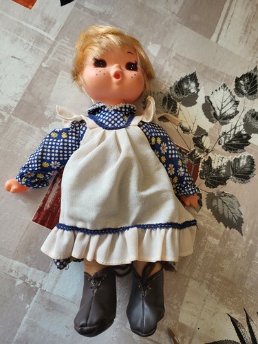 Poupée caoutchouc tissu - poupée,
