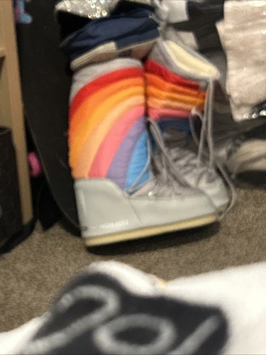 Nwt unisex rainbow icon - nwt, moon