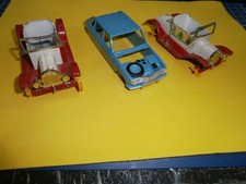 LOT DE CARCASSES DINKY TOYS 2 NO 475 ET UNE RENAULT 16