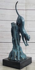 Sculpture En Bronze De Puma