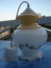 SUSPENSION Opaline blanche beige fleurie