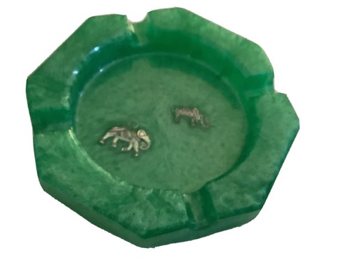 Resin ashtray your choice - ,