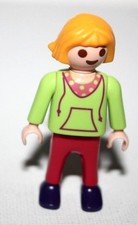 PLAYMOBIL 5306 ENFANT FILLE BLONDE CHAMBRE D'ENFANTS MAISON MODERNE