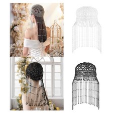 Coiffe à pompons et perles