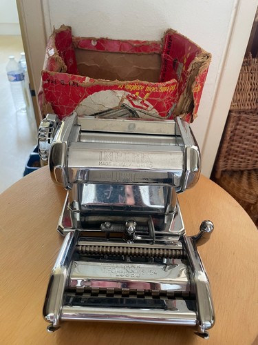 Machine pâte vintage - à,