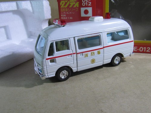 251x tomica dandy nissan - tomica,