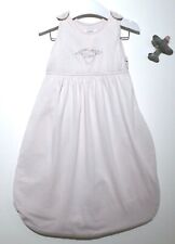 Gigoteuse rose tendre au cœur brodé et Dior en brillants de la maison Dior